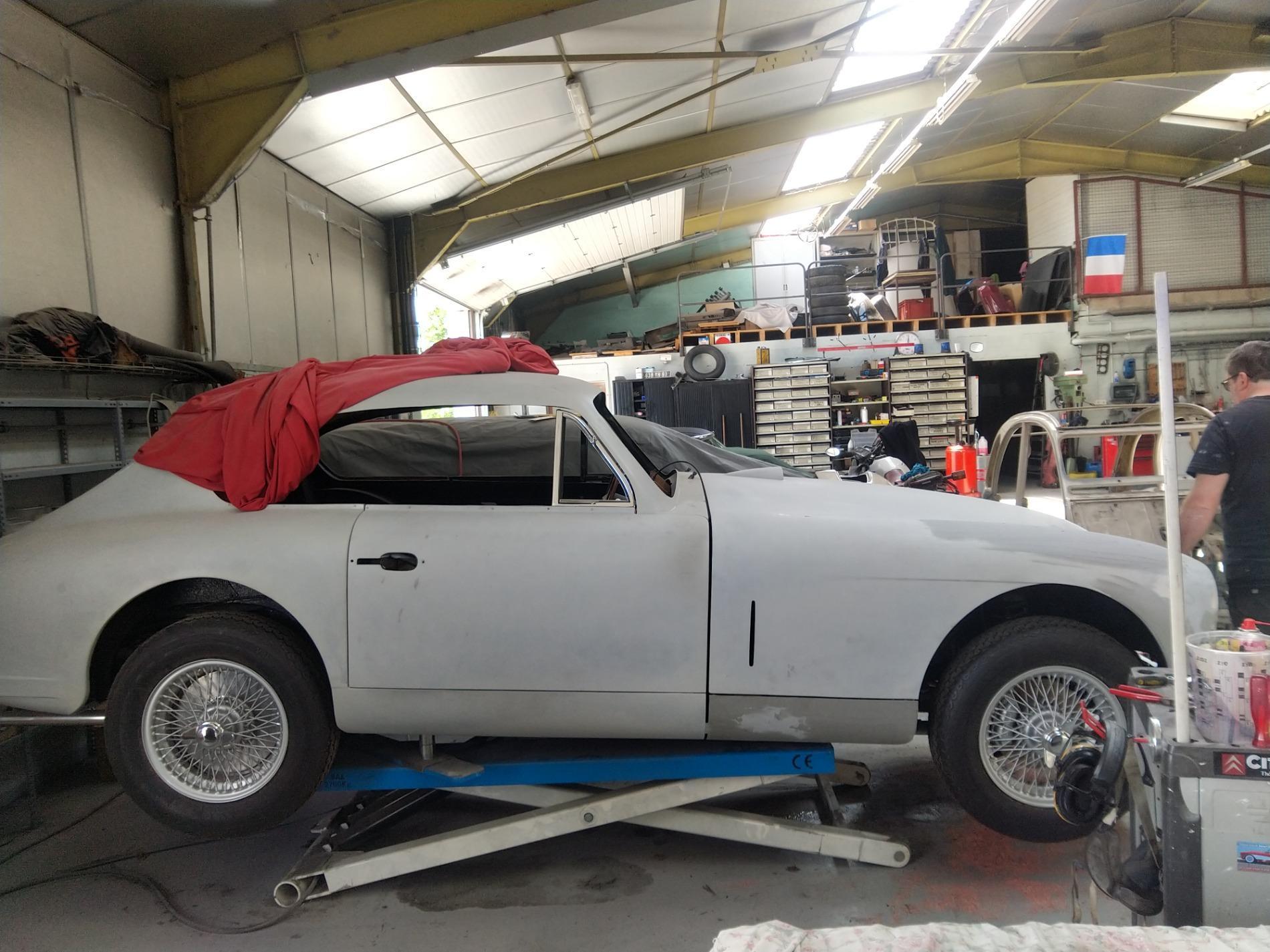 Restauration Aston Martin DB2/4
